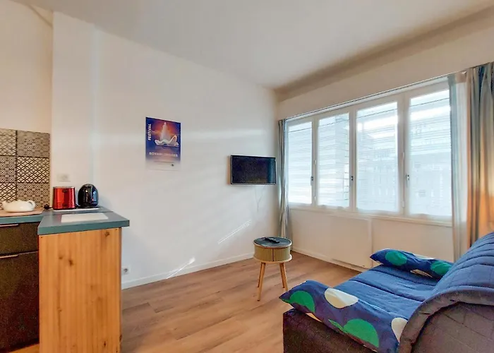 Proche Διαμέρισμα *